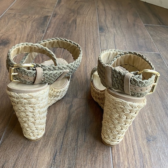 Stuart Weitzman Alex Wedge Sandals - Picture 4 of 10